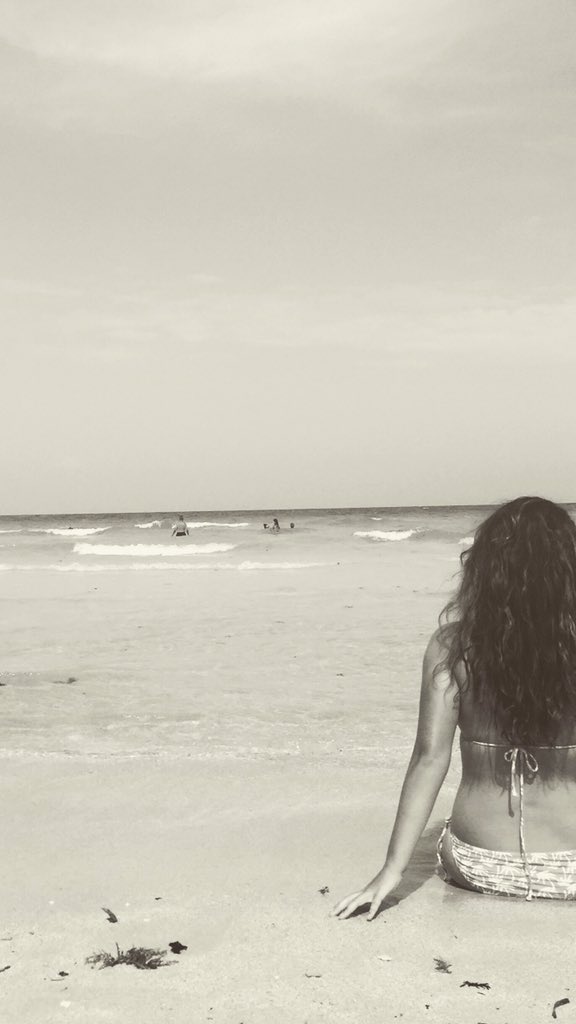 emmaj_19's tweet photo. @CampAmerica69 Now finished camp &amp; on my travels! Miami, San Diego, Los Angeles, San Franscio, New York&amp;then home! https://t.co/kdWENXKtR1