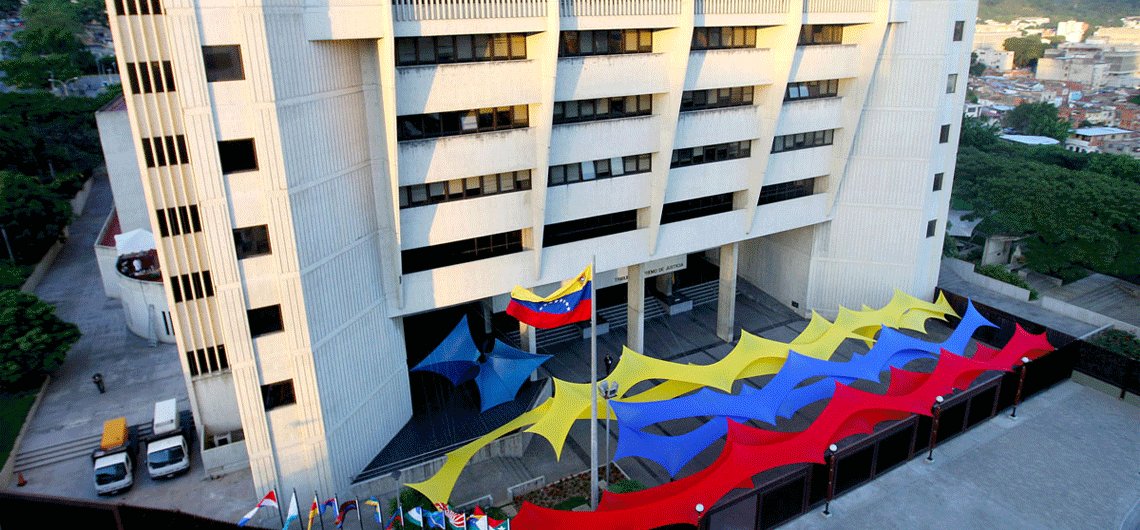 UNoticias's tweet image. TSJ ordenó nuevas elecciones internas en Copei bit.ly/2aufQ1d