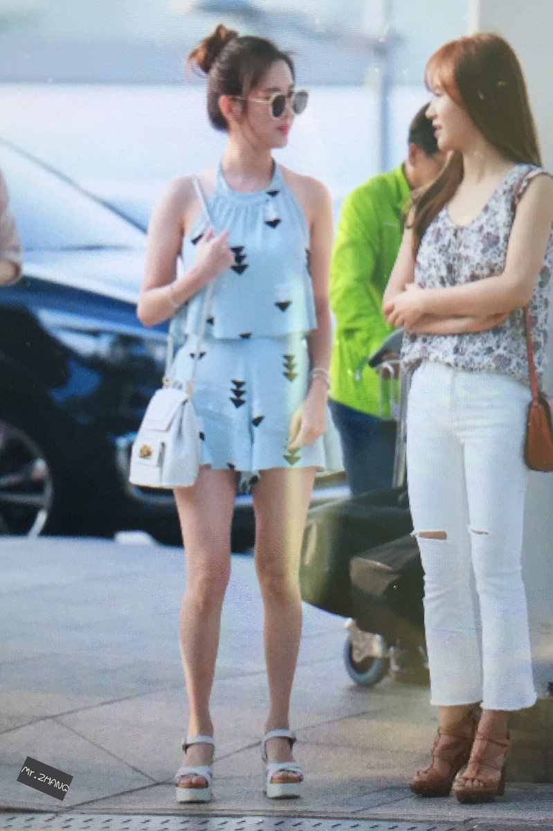 [PIC][04-08-2016]Yuri và SeoHyun khởi hành đi Trung Quốc để quảng bá cho thương hiệu dầu gội – “PANTENE” vào sáng nay Co-EarFUMAAwhus