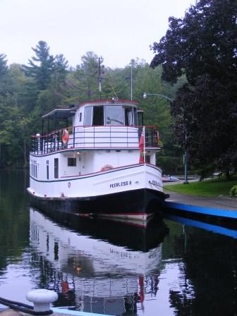 FestivalNomadCA's tweet photo. #SunsetCruises #PeerlessII #OntarioFestivalsVisited YouTube Video! @SunsetCruises @Muskoka https://t.co/gZTtE4COcR https://t.co/ERl4TfFdn7