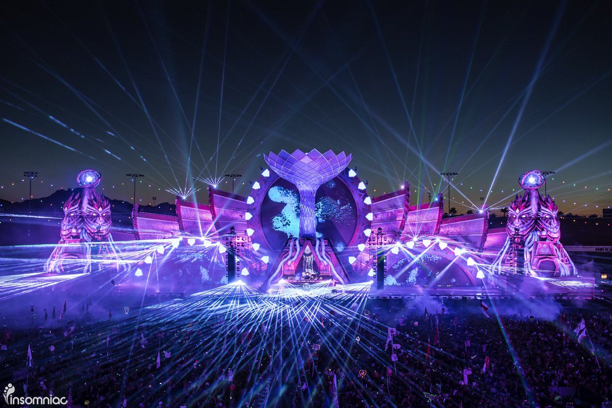 EDC_LasVegas's tweet photo. 20 years in the making. ⚡️🌼🎪 #EDCLV https://t.co/2lQqh6PzDM