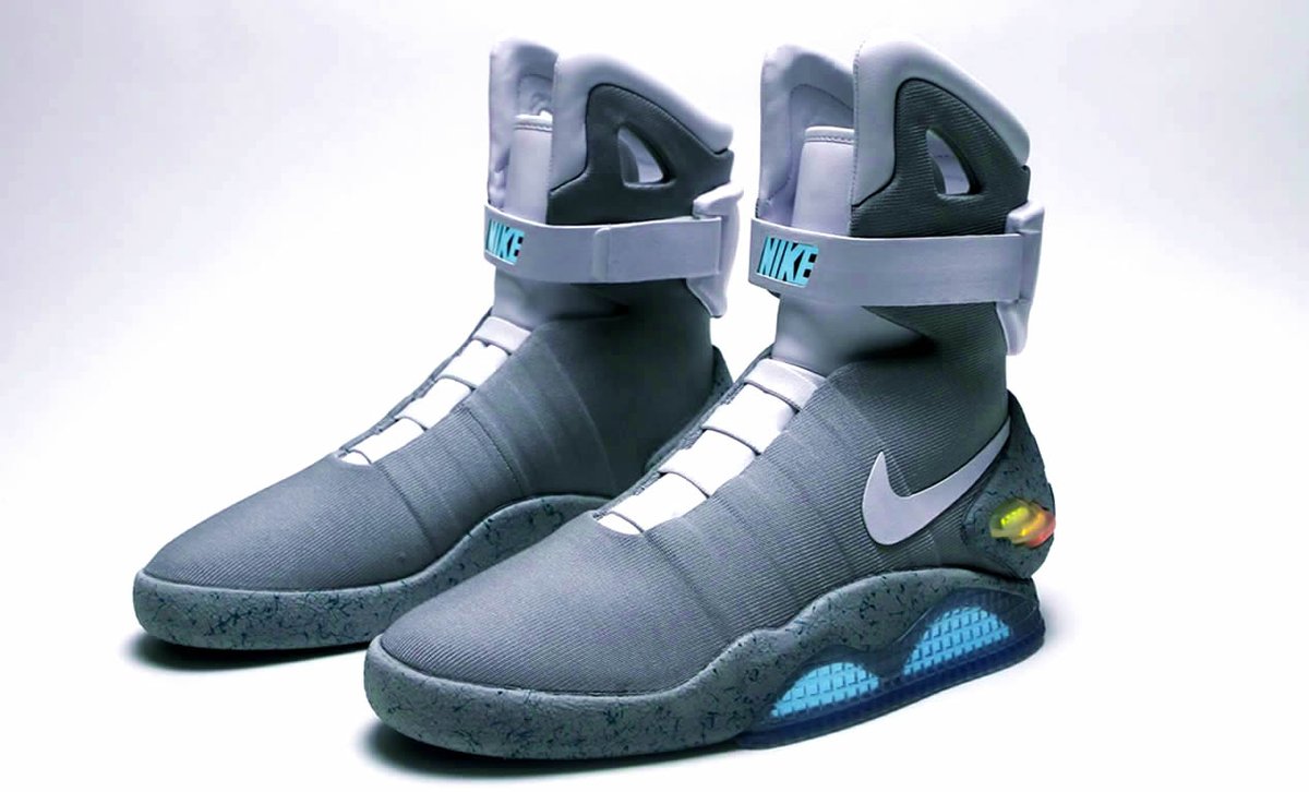 yannis76520's tweet photo. @NikeFrance S'il-vous-plaît, répondez moi, quand sortiront les chaussures de Marti mc fly, les vrai !?!? #dream https://t.co/gzZS3tL67U