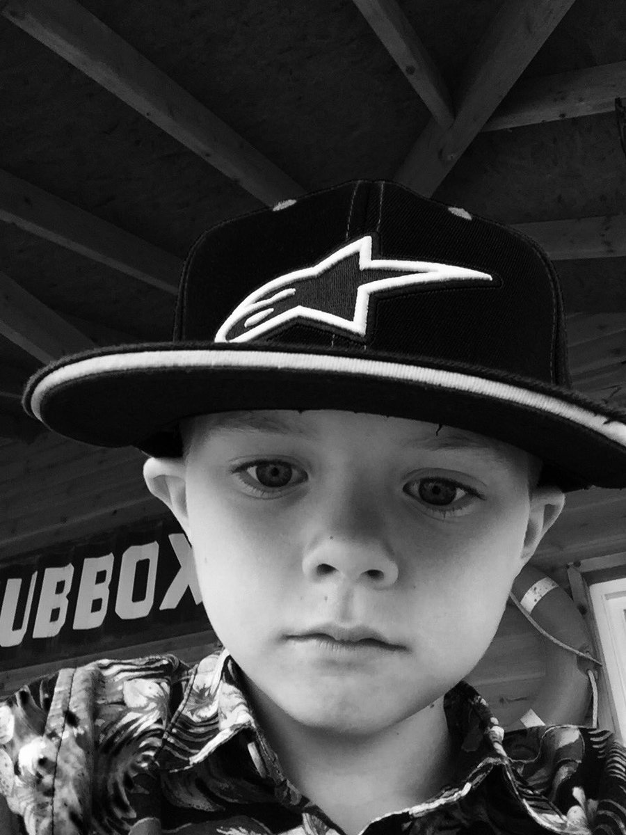 This boy loves <a href="/HUBBOXPentewan/">HUBBOX Pentewan</a>