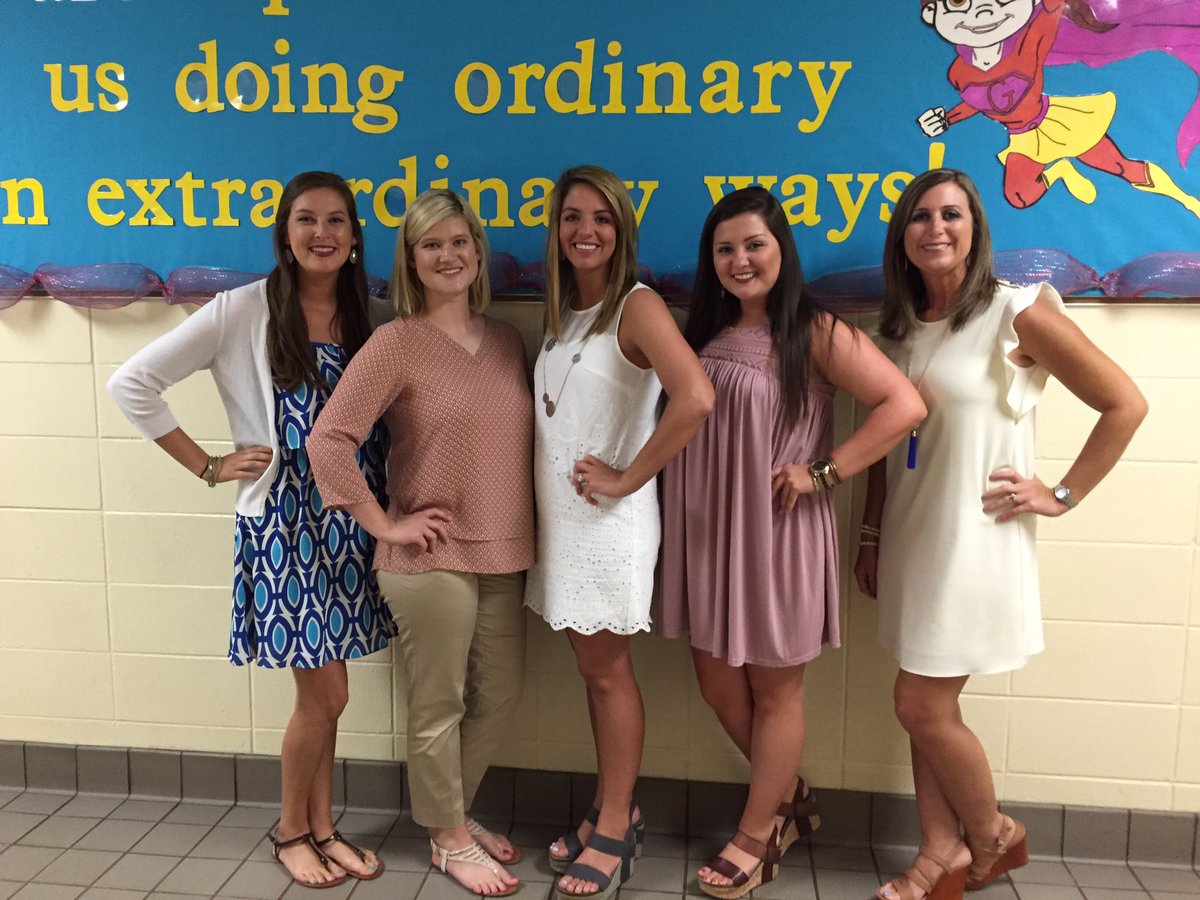 BNelson319's tweet photo. We are ready for the first day of school @HollyHillElem! It's going to be a fabulous fourth grade year!!! #ecslearn https://t.co/QO6CSGiPgh