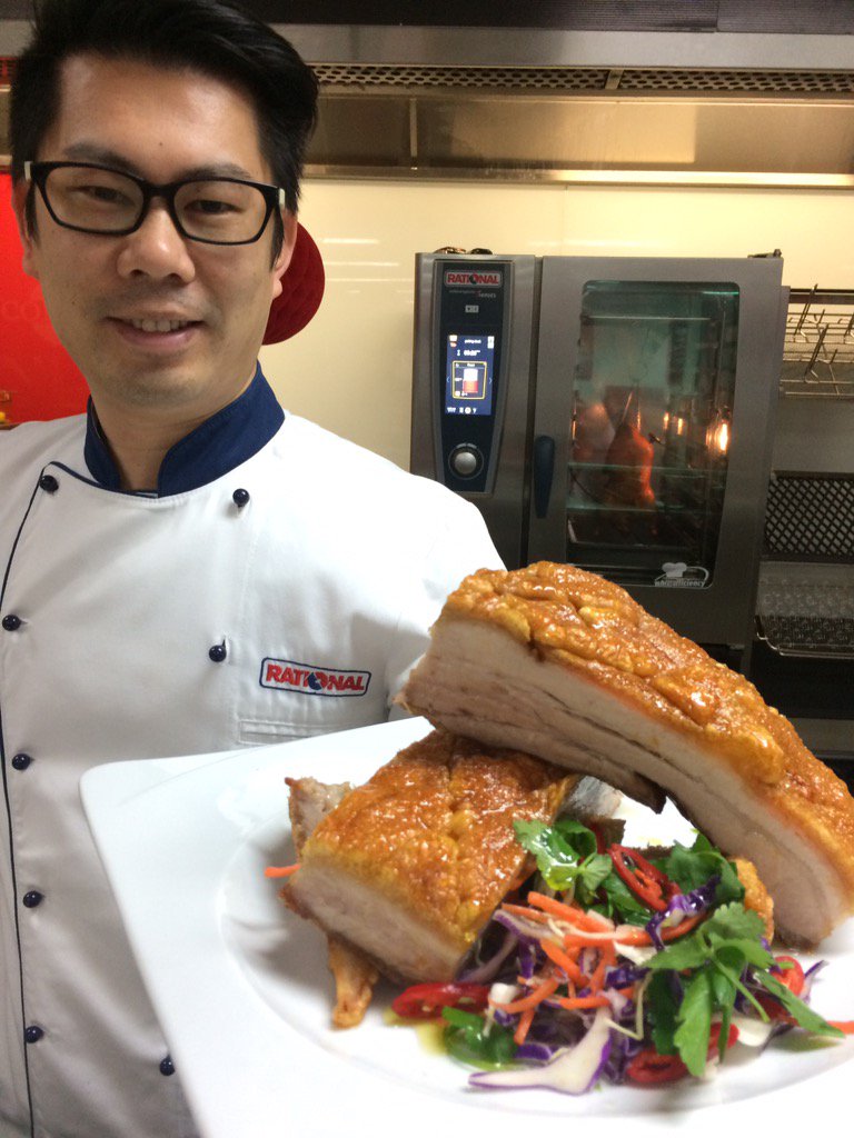 rosco0111's tweet photo. Award winning chef Leslie Chan in Bne for @RATIONAL_AUS Asian Cooking Live demo @comcater. https://t.co/2Kqv5tjazu