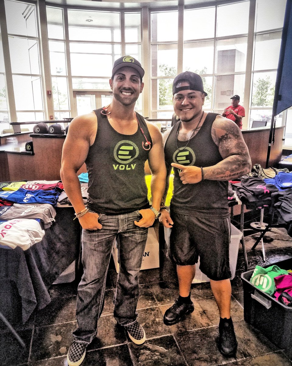 evolv_apparel's tweet photo. Fitlife forever #evolv_apparel 
https://t.co/L8e8TtSA5x https://t.co/edtd8BJ1o1