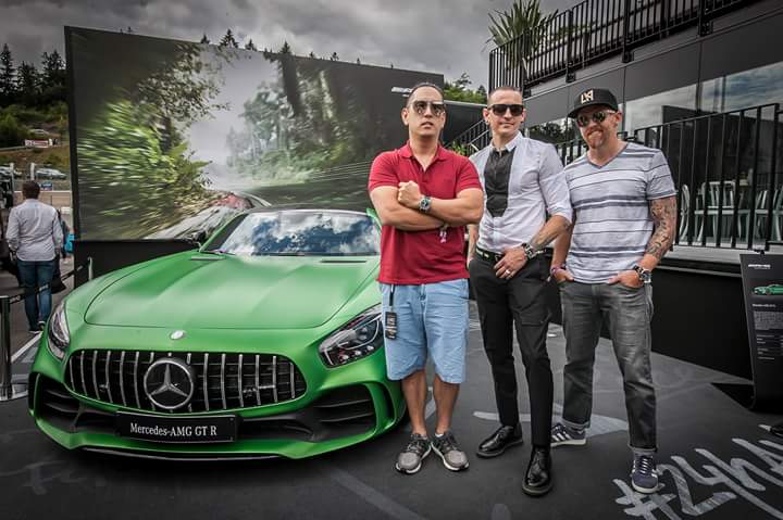 lpfancovers's tweet photo. @linkinpark's recent trip to Europe, click the link for more photos: https://t.co/DTae8Wr2dF https://t.co/qEnZqRa76z
