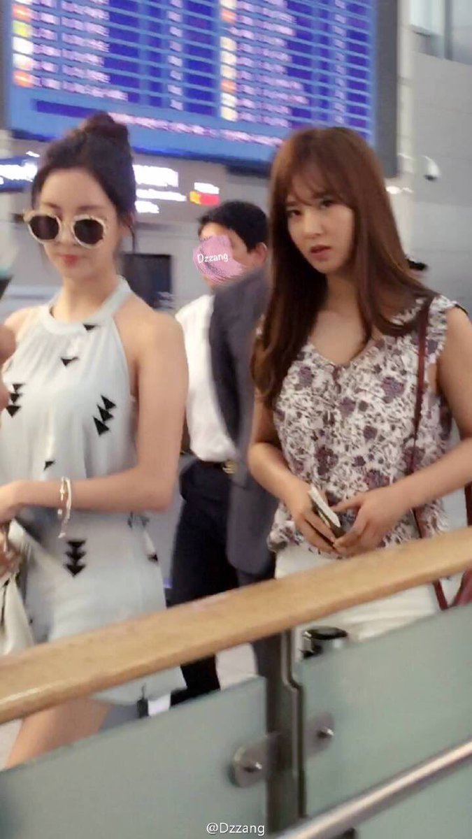 [PIC][04-08-2016]Yuri và SeoHyun khởi hành đi Trung Quốc để quảng bá cho thương hiệu dầu gội – “PANTENE” vào sáng nay Co-gvozVIAAzXWl