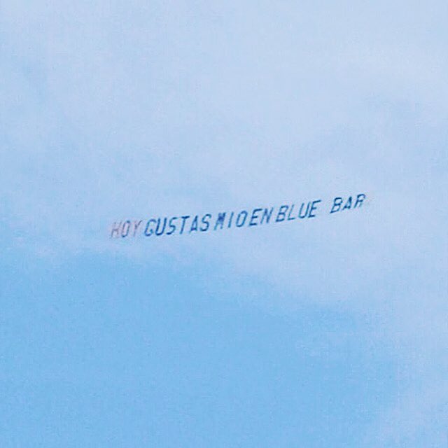 GustasMio's tweet photo. Dale RT si viste el avioncito con el cartel. Año 2008 https://t.co/318frOS2a8