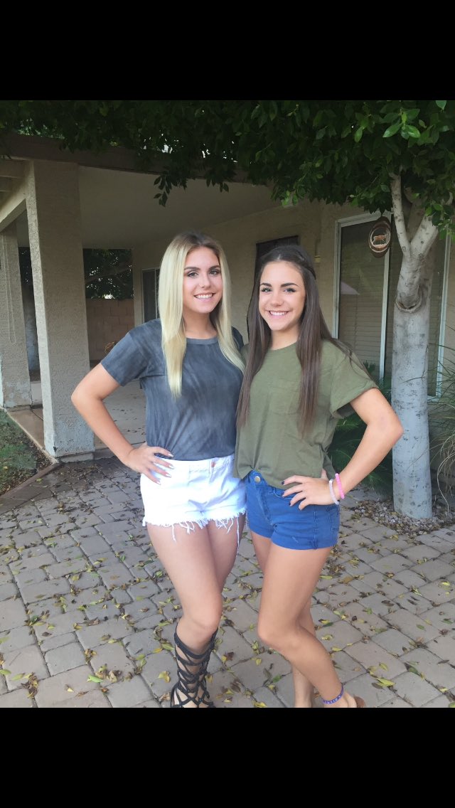 arseniicdubs's tweet photo. senior year 💙 https://t.co/y5zD9tBmLr