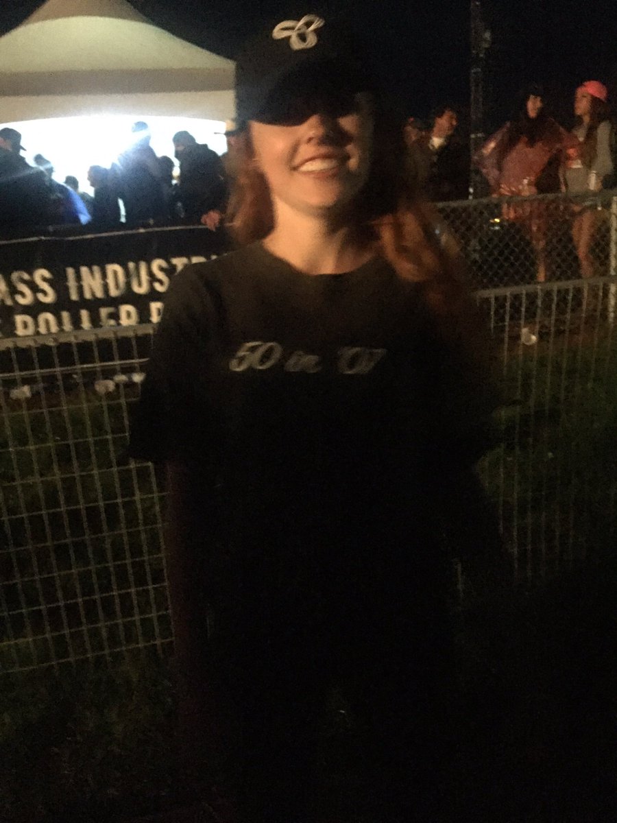 littlechief99's tweet photo. As if I found a broad with a Heater shirt!! #marryme #bvj2016 #50in07 #notdanyheatley #pucksluts๐ https://t.co/vOAmoURKbE