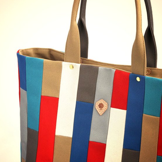 jiyoh_'s tweet photo. 8月2日は帆布の日。
jiyohのバッグは国産の8号帆布を使っています。
#帆布 #トートバッグ #canvasbag #totebag #multicolorbag https://t.co/vfPH9z9iYJ
