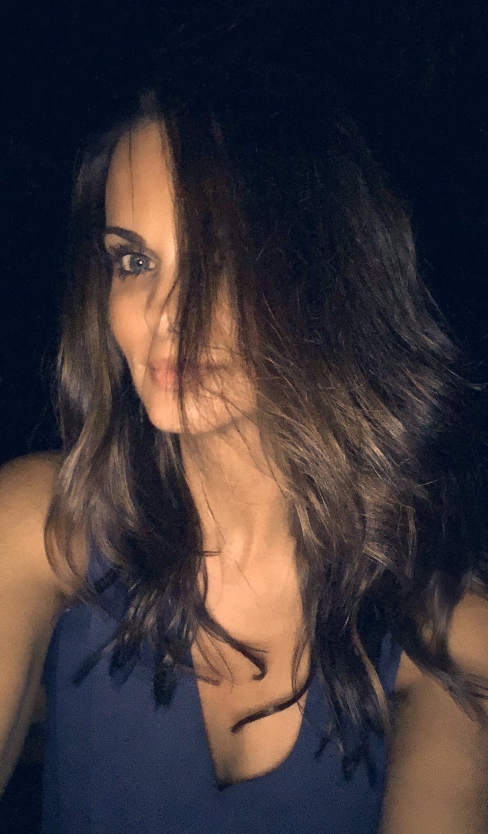 Long day/time 2call it a night! #tired #sleepy #goodnight #sweetdreams   #sleepwell #buenosnoches #allergies 👎🏼🤕