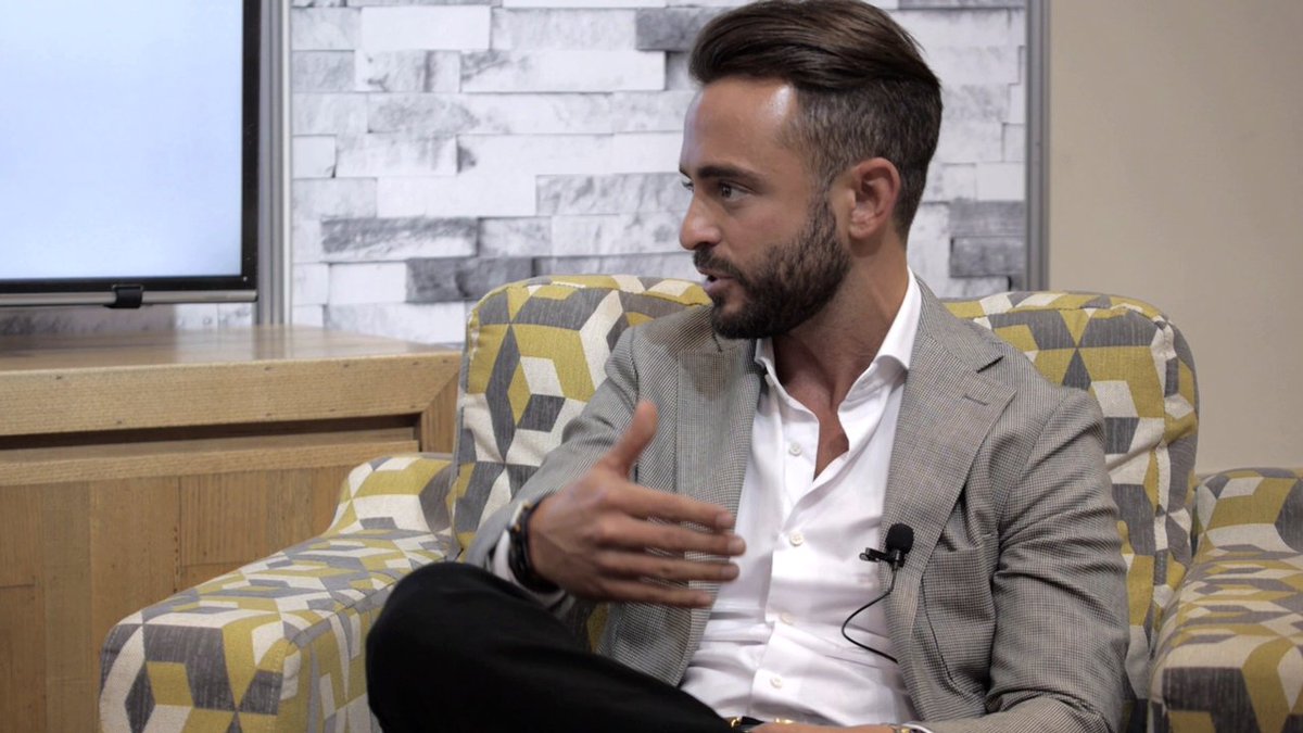 eliteagentmag's tweet photo. On the #AREC2016 couch: Gavin Rubinstein with Claudio Encina https://t.co/DM0NvZeN4x @ClaudiosTweet @RayWhiteGroup https://t.co/3dMKbFnC04