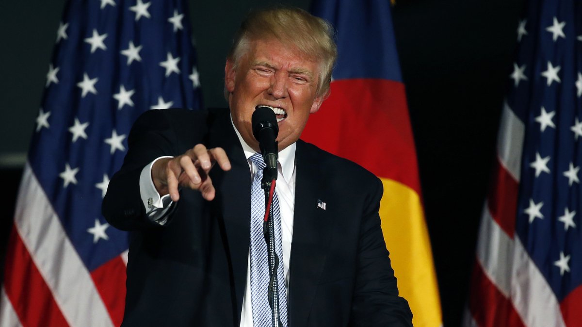 Ethclin's tweet photo. #politics GOP Criticism Mounts As Trump Continues Attacks On Khan Family https://t.co/LevAcdENwi https://t.co/7lYwi10it5