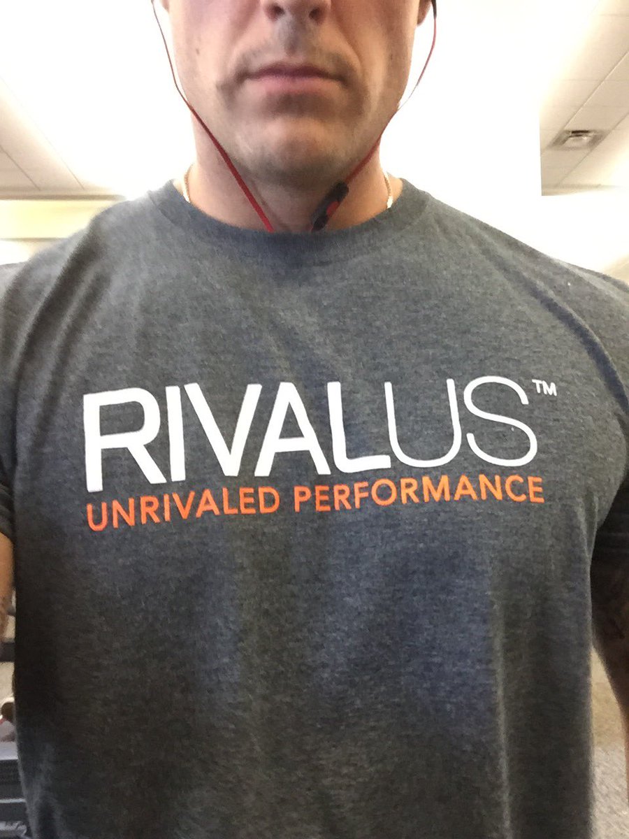 Boldy77's tweet photo. Off-season training reppin with my @RIVALUS tee. Fueled by #steam #burn #creelite #complex5 #rivalus https://t.co/29Kxekc7yk