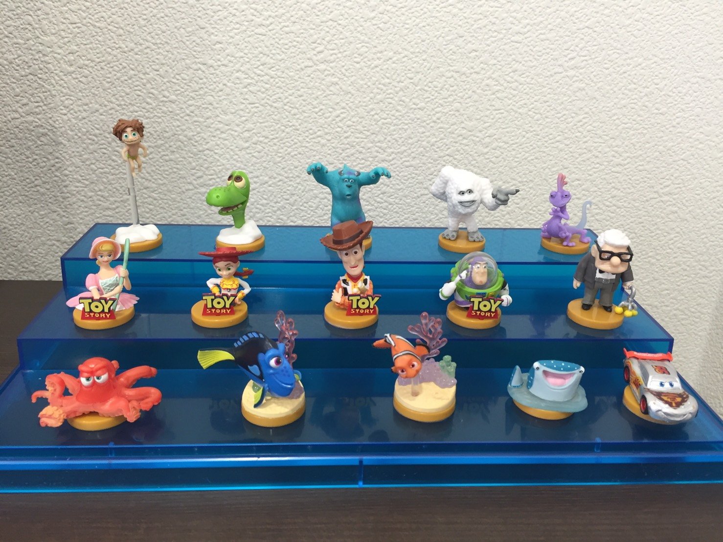 食玩王国 チョコエッグディズニー ピクサーシリーズ第4弾 トイストーリー からウッディや バズ ライトイヤーなど豪華キャラがラインナップ 映画が話題 ファインディング ドリー や アーロと少年 などのキャラクターも登場08 29発売