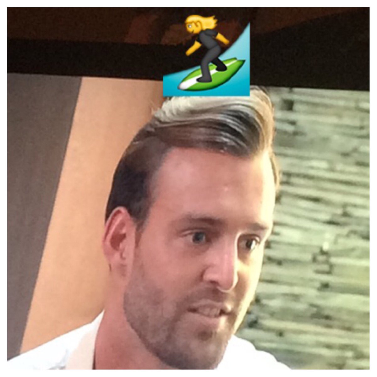 NickKosirTV's tweet image. Every time I look at Robby's hair this is what I see. #BacheloretteFinale