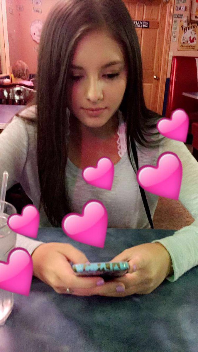 jglomski21's tweet photo. Gotta show her off when she's this beautiful and amazing 😏💕 @PaigeL97 #NationalGirlfriendDay https://t.co/D9NrxUxFOS
