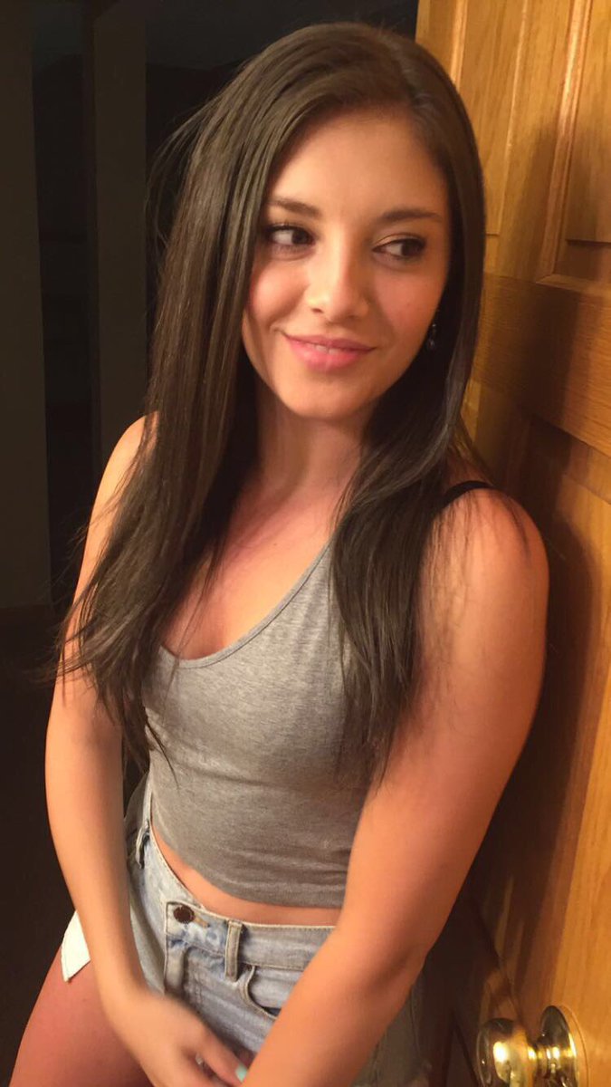 jglomski21's tweet photo. Gotta show her off when she's this beautiful and amazing 😏💕 @PaigeL97 #NationalGirlfriendDay https://t.co/D9NrxUxFOS