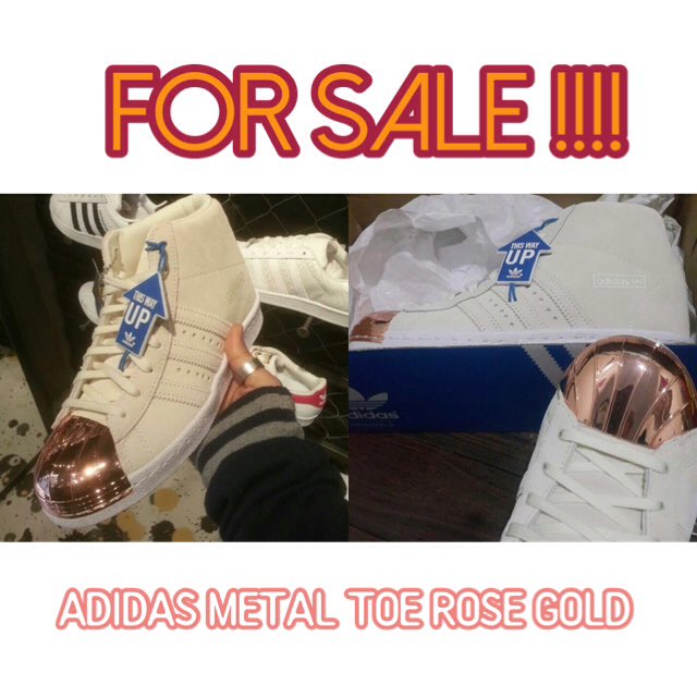 DI JUAL! Adidas metal toe rose gold ORI.Size 37 1/3.Harga 1,8 bisa nego.Baru di pakai sekali. Di jual krn kekecilan😁