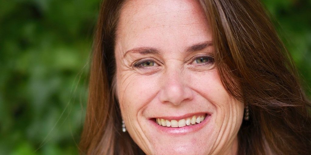 ADL_UK's tweet photo. applenws : Former Apple PR exec Natalie Kerris leaving new gig at Twitter after less than … https://t.co/BJT7q8fGLX https://t.co/0hr6HAKJEN