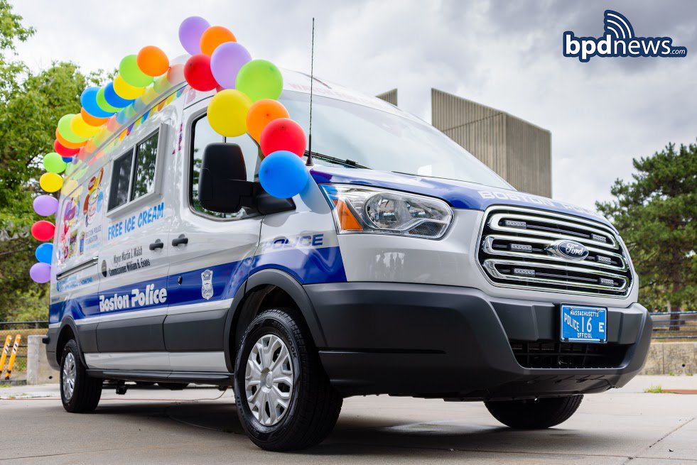 bostonpolice's tweet photo. #BPD has a new ice cream truck and it looks AWESOME!!! Special thanks to @BostonPoliceFnd for making it possible. https://t.co/iM1Ia7dku6