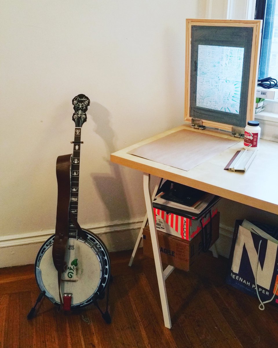 iAmMarshallNotU's tweet photo. "the studio" https://t.co/lDFVsFNYcl