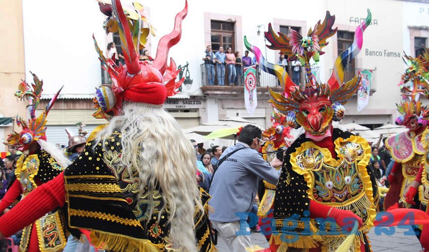 #Zacatecas Recibe Casi 2 mil Artistas que Participarán en la #Folkloriada2016 
pagina24zacatecas.com.mx/2016/08/01/zac…
#Mexico
