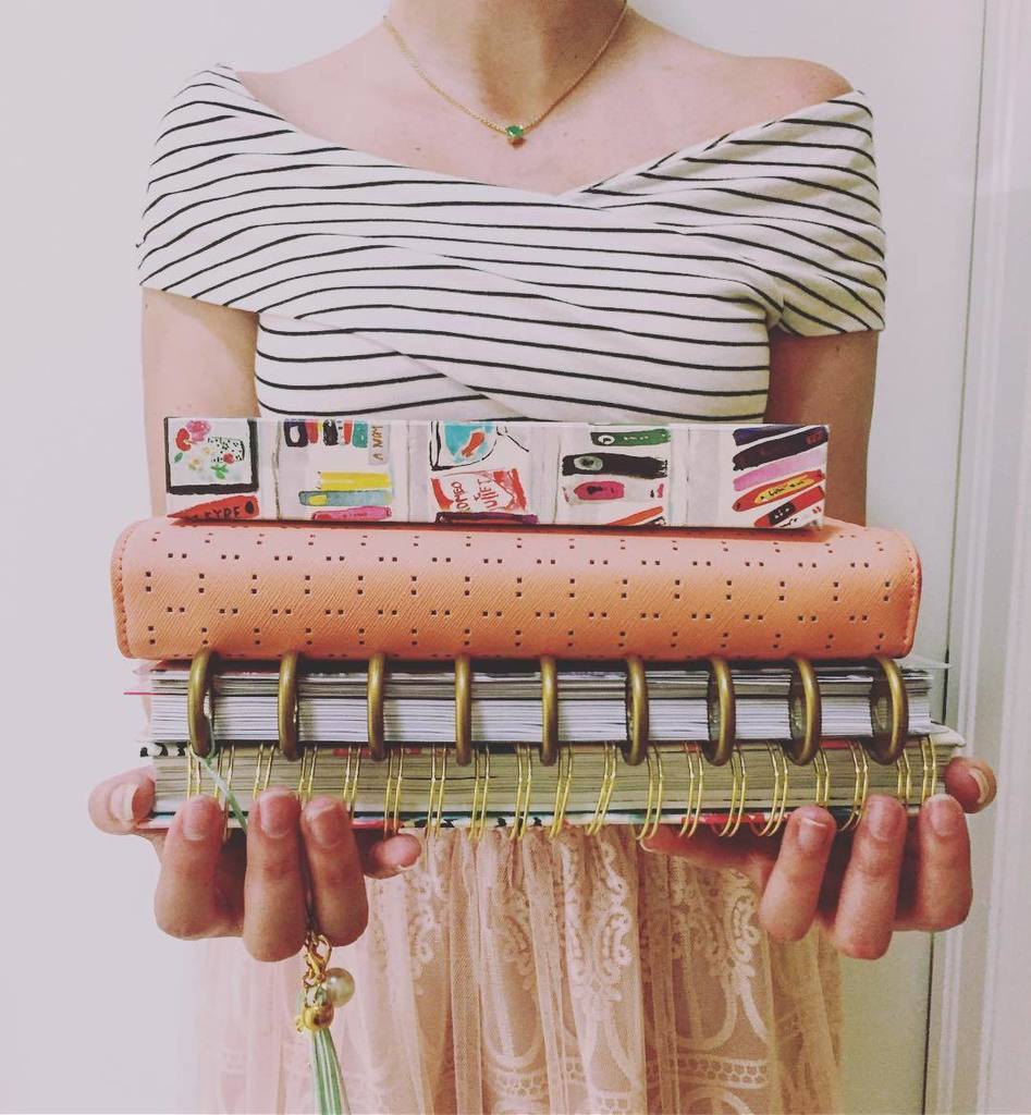 ClaudiaGarcia_1's tweet photo. I don't have a problem. #PlannersGonnaPlan #planneraddict #StartingAugust #plannerlife #c… https://t.co/k37EzTk4z7 https://t.co/Ag1bQxjaDK
