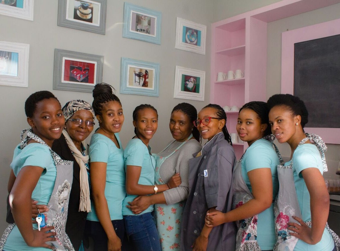xolis_cakes's tweet photo. #Xolis cakes on 189 Kelvin Drive #Manor Medical Centre https://t.co/sFrcaE60WN
