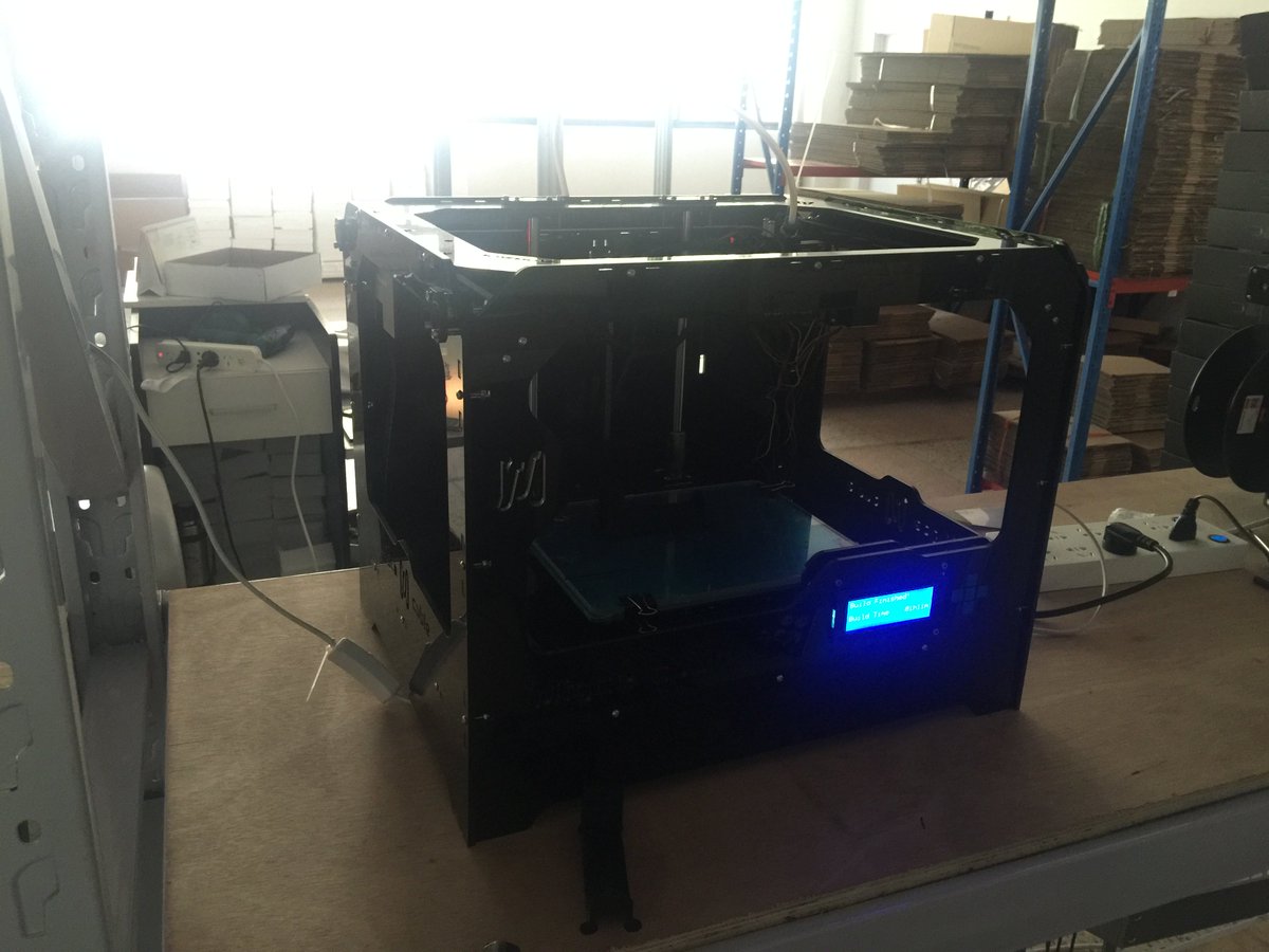 renren3d's tweet photo. Brother，good morning。Get ready to work together！ https://t.co/l73nOS7zd9