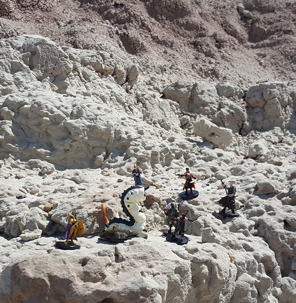 VickieGames's tweet photo. @paizo Happy #miniaturemonday Some iconic #dnd #Sandpoint #Runelord and #PortPeril NPCs battle it out @BadlandsNPS https://t.co/58wpz8llOa