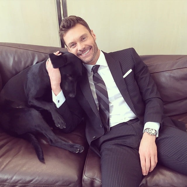 FamousMenDogs's tweet photo. Ryan Seacrest #AmericanIdol #dogs #Host https://t.co/MVlikqLnhx