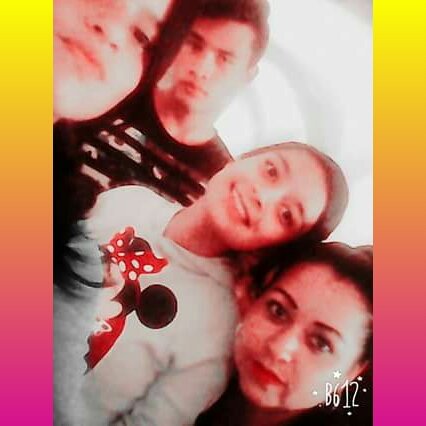 Fernanda7667043's tweet photo. Ellos https://t.co/Yx77TyJLdn