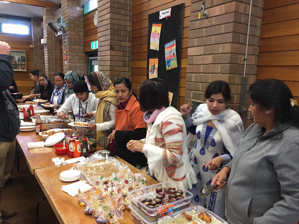 Mike_Newcombe71's tweet photo. After an interesting start to Open Day our parents cook up a storm #openddaycurse @SackvilleStPS https://t.co/b4RlRS70RG