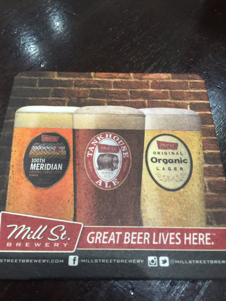 Staak67's tweet photo. Waiting for flight #beermakesmesleepy https://t.co/b0a6Ryi07S