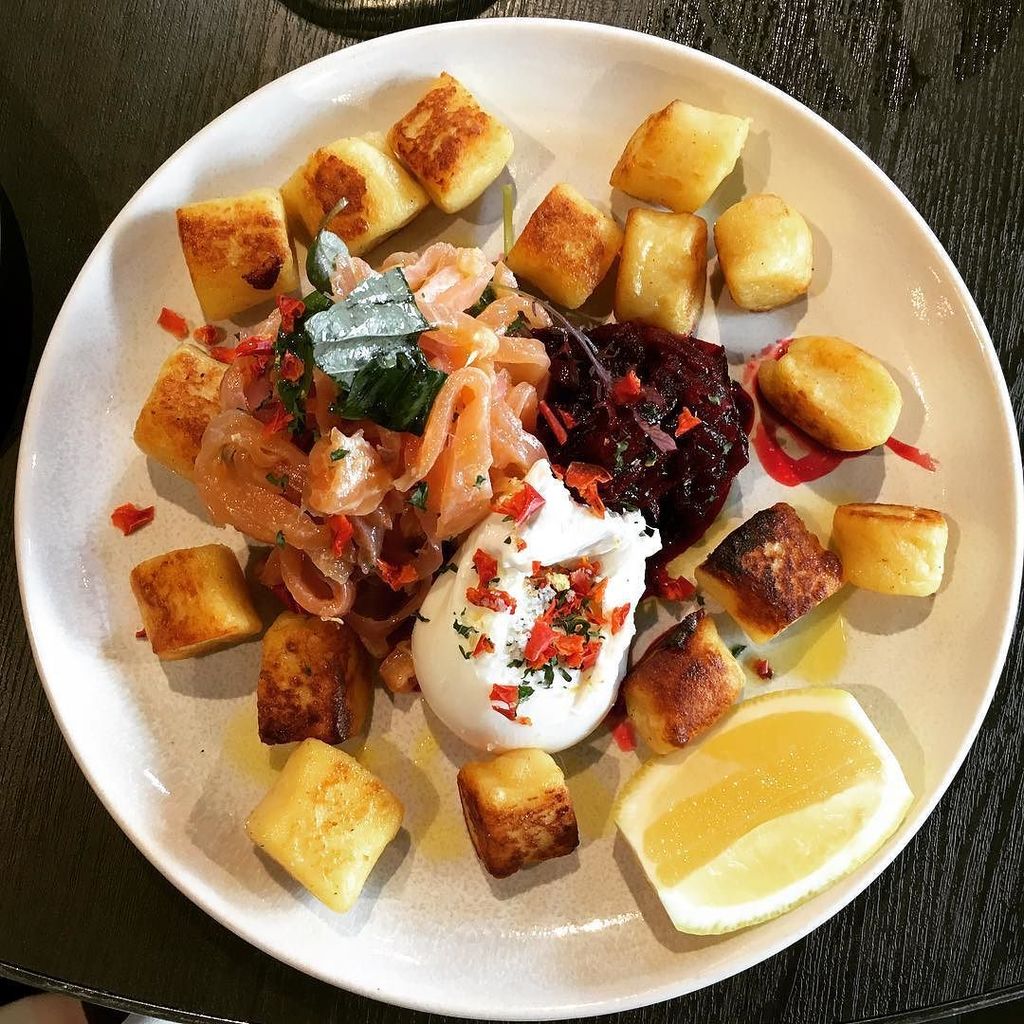 Salmon n gnocchi for brunch &amp; I am good till dinner time @sthcentral ift.tt/2aLxst4