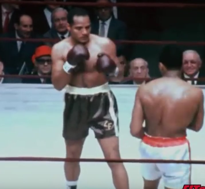 TheKongENT's tweet photo. Top 10 Muhammad Ali Knockouts. https://t.co/oWnOnXBUGu #boxing #fight #Legendary https://t.co/qEQ28f212U