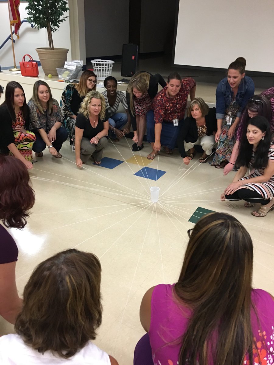 MsViverito's tweet photo. "Working the problem!" It's going to be great year with all of the wonderful staff at @CRE_Ridgebacks @CitrusSchools https://t.co/7pBfvgcP9p