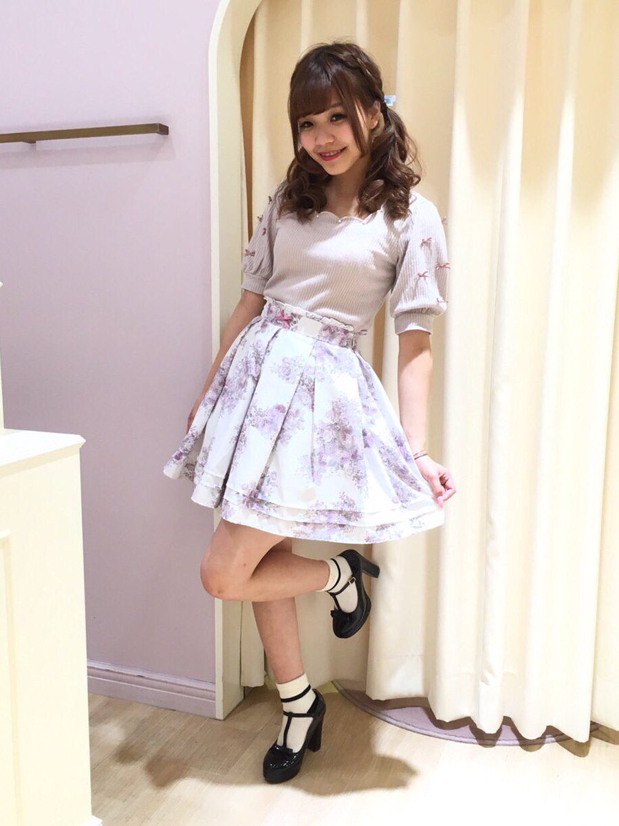 Ank Rouge ラフォーレ原宿店 花柄 Pinkのガーリーコーデ 新作の花柄スカートを使ったthe女の子なコーデをご紹介 T Co Azpfhlyatn Ank Rouge ラフォーレ原宿店 花柄 Pinkのガーリーコーデ 新作の花柄スカートを使ったthe女の子なコーデをご紹介 T Co Azpfhlyatn