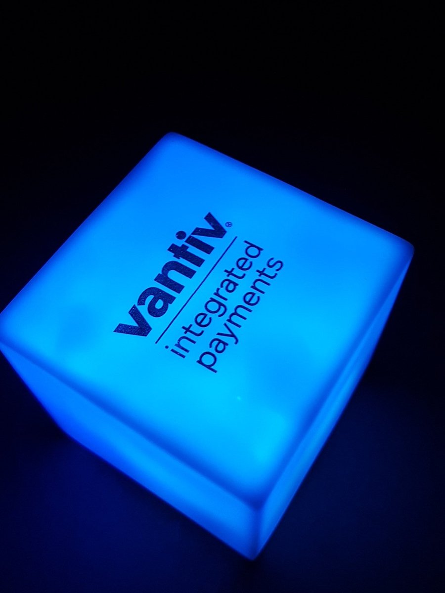 autostarpos's tweet photo. The @Vantiv party is always the highlight of @InsideRSPA #RetailNOW2016 #GreatPartner #RSPA2016 https://t.co/V2PeWHpHLI