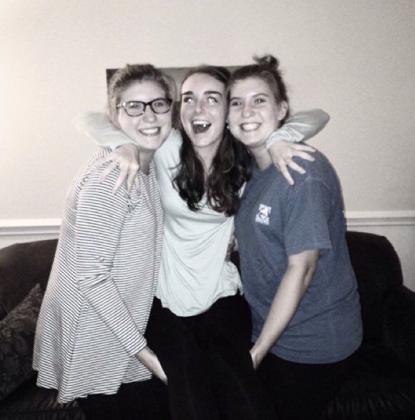 Jessiepedersen4's tweet photo. Happy Birthday @anna_annabanana here's an awk pic from senior year!!! Not pictured: the chocolate milk lolol https://t.co/whUUFT4uzN