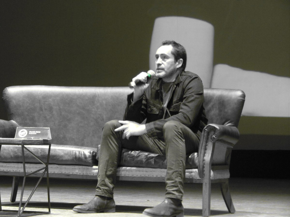 StageOne_Mag's tweet photo. Como parte de las actividades @DemianBichir dio una master class para el @giffmx en el #TeatroPrincipal de Gto. https://t.co/U44PUkz4gd