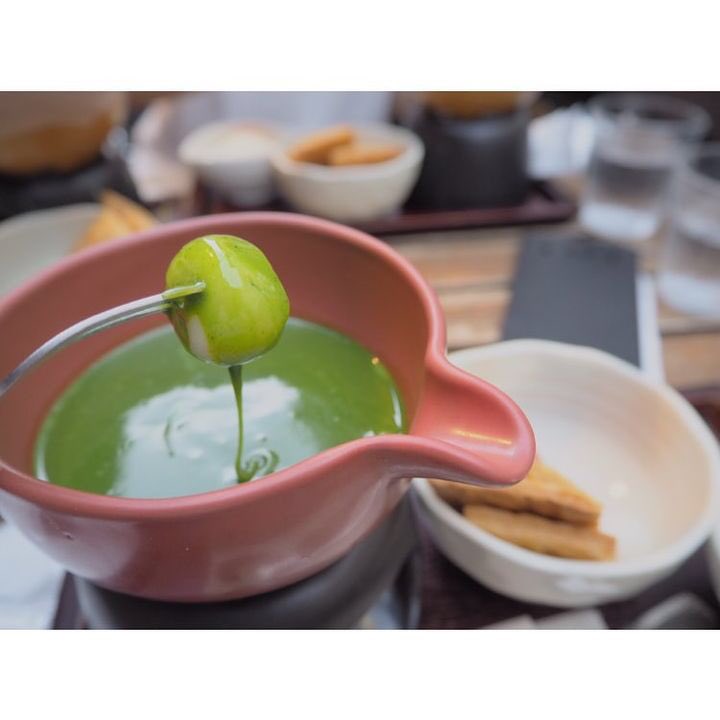 retrip_news's tweet photo. 虜になる人が続出中！今話題の”抹茶フォンデュ”が食べられるお店5選 @retrip_news https://t.co/mMMOzpuY6j https://t.co/MnJv2NVnUc