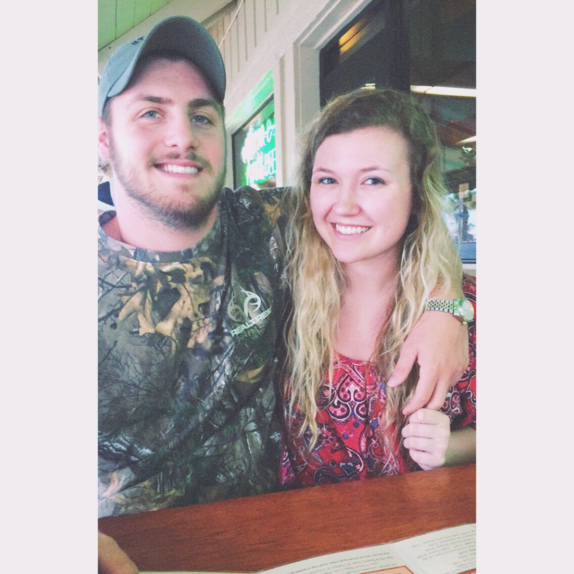 Baby_Freed's tweet photo. #NationalGirlfriendDay @hayley_gantner thank you for always being there for me, I love you with all my heart😘 https://t.co/PiUtL4qkH4