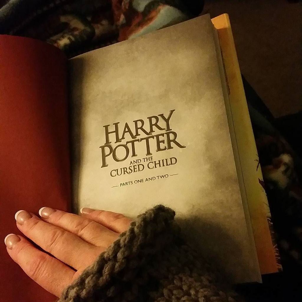 DeannaWadsworth's tweet photo. So this is getting ready to happen! 
#harrypotter #thecursedchild #outlandergloves #outlan… https://t.co/bfBj7Ntb3m https://t.co/aXCgMc3HTz