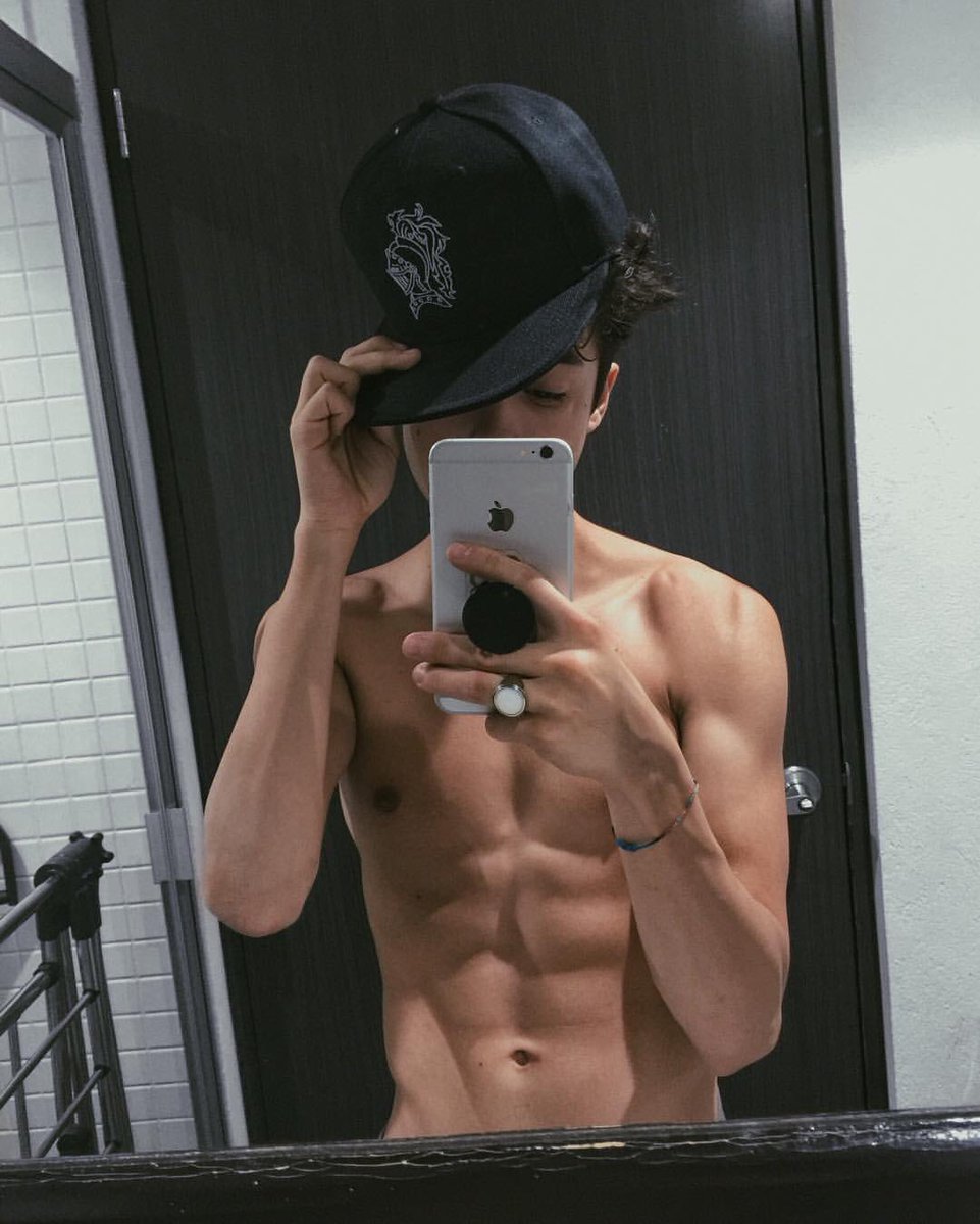 SoyMarioBautist's tweet photo. Buenas noches hermosas 😜 https://t.co/Zs0hjEYbY2