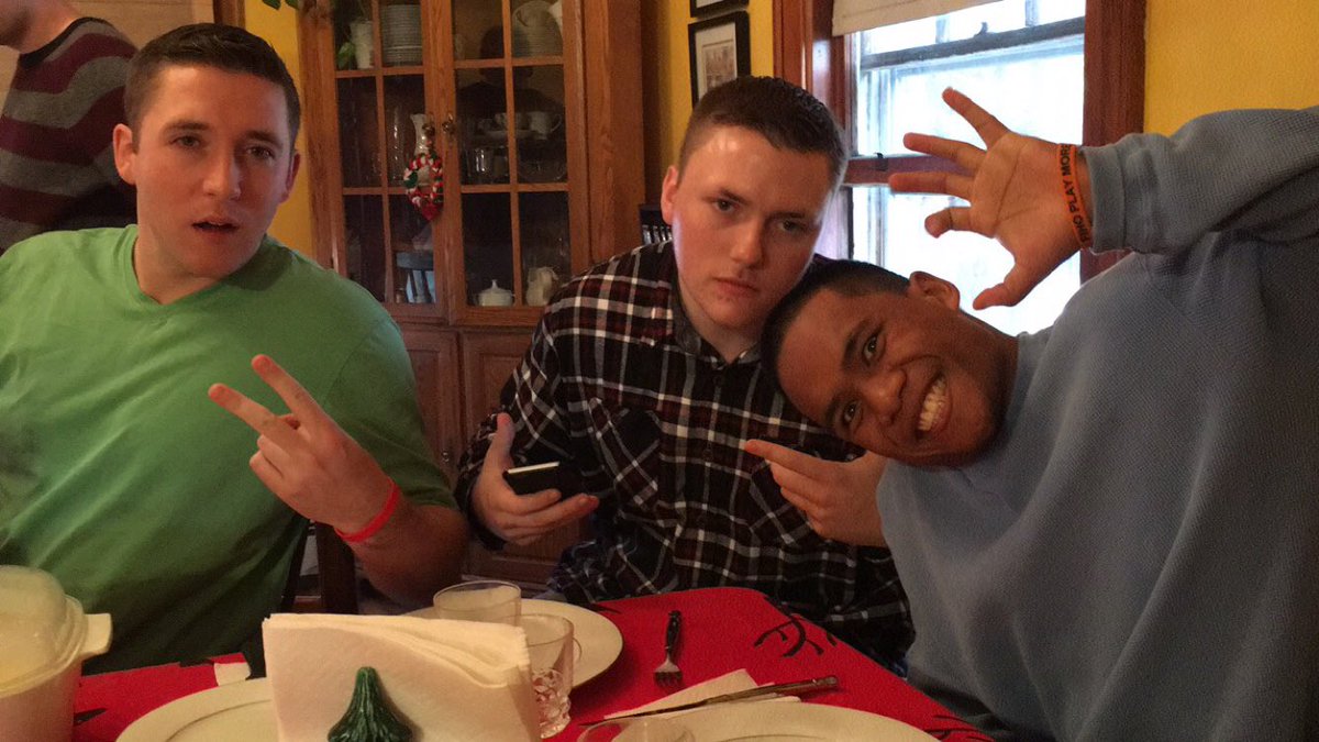 lainey_woodss's tweet photo. Happy Bday Edwin!!!👦🏿👦🏿#adopteesforlife https://t.co/f7Uxhd1tLH