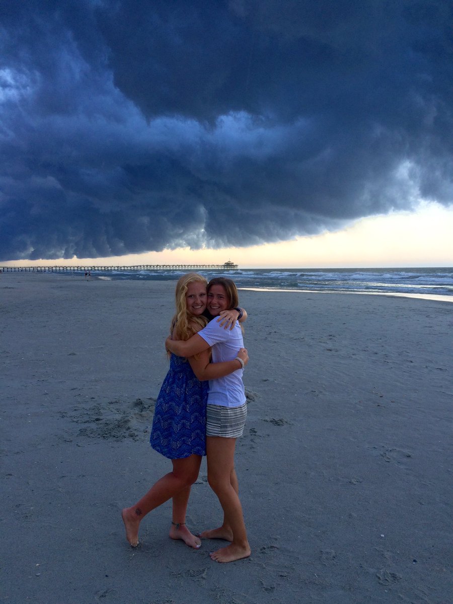 haileyralston12's tweet photo. #NationalGirlfriendDay with my girlfriend of almost 19 years (I'm almost 19) 😊😜💗 https://t.co/5gDNNh7Lw2